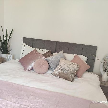 Hale Lodge Лондон Екстериор снимка