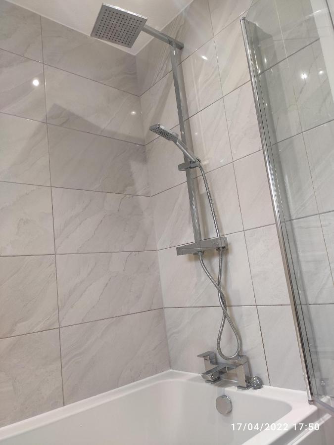Hale Lodge Лондон Екстериор снимка