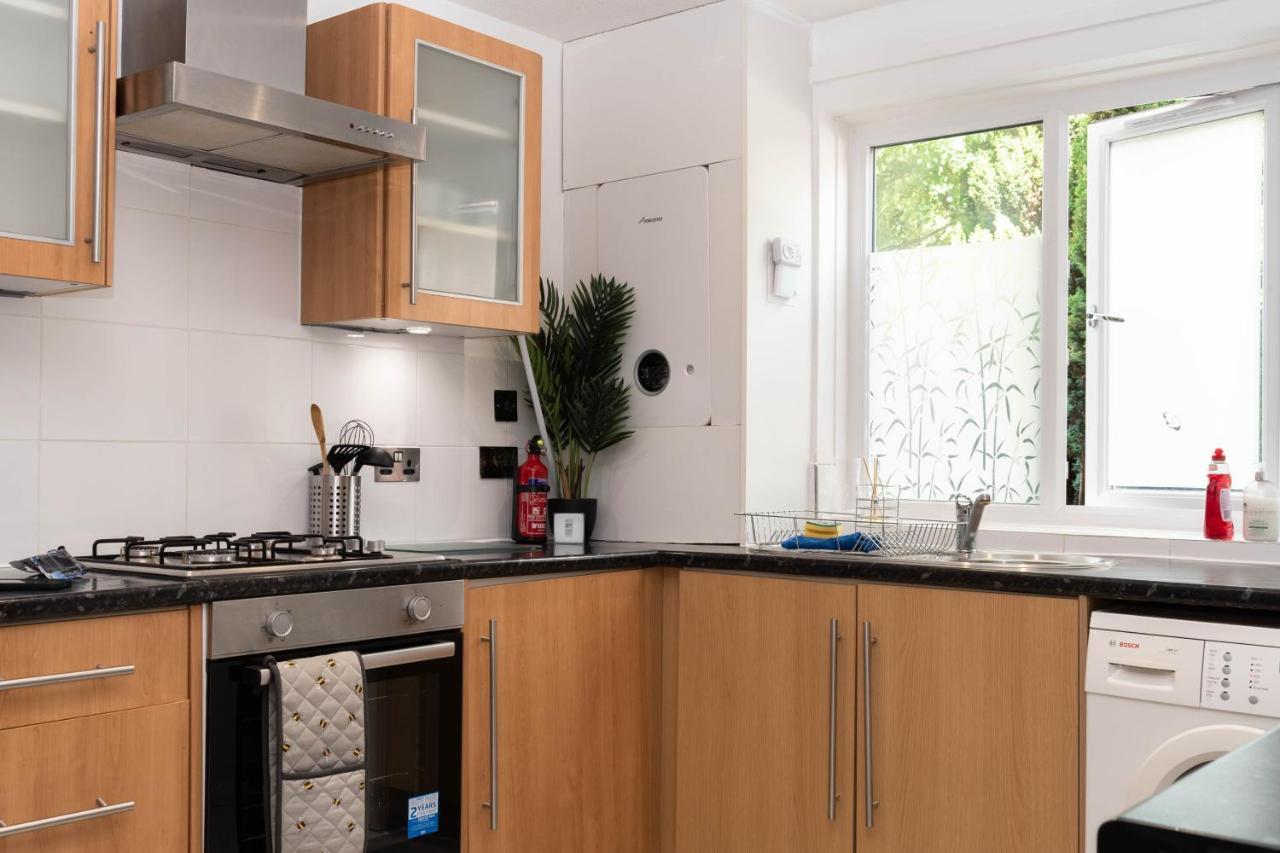Hale Lodge Лондон Екстериор снимка